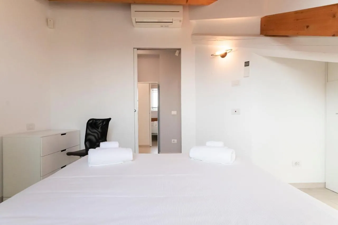 Mansarda Cola Apartment Milan 0*,