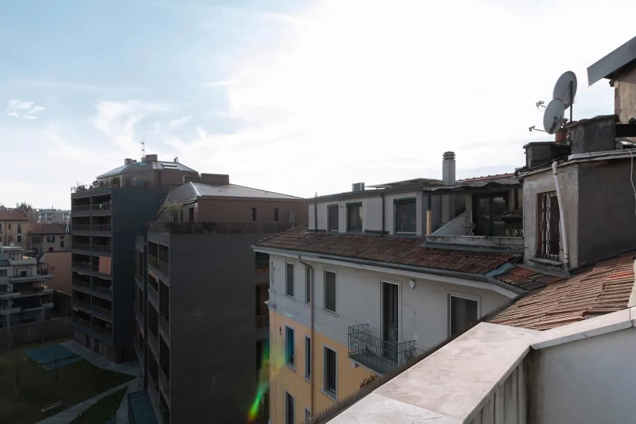 Mansarda Cola Apartment Milan
